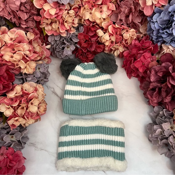 Infant Baby Mint Green Striped Winter Hat & Ring Scarf Set - Picture 14 of 15